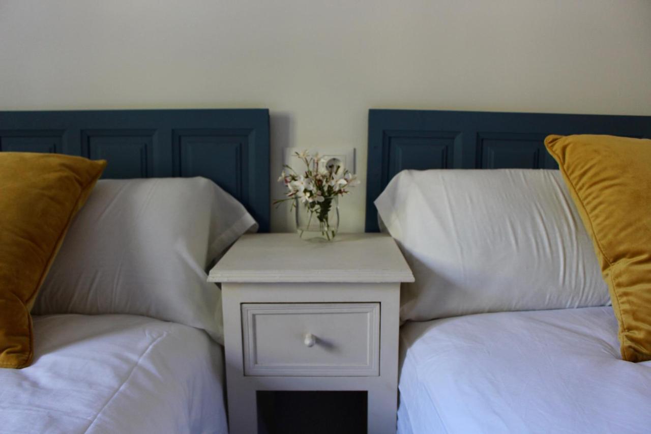 Cortijo El Puente Guest House บีญวยลา ภายนอก รูปภาพ