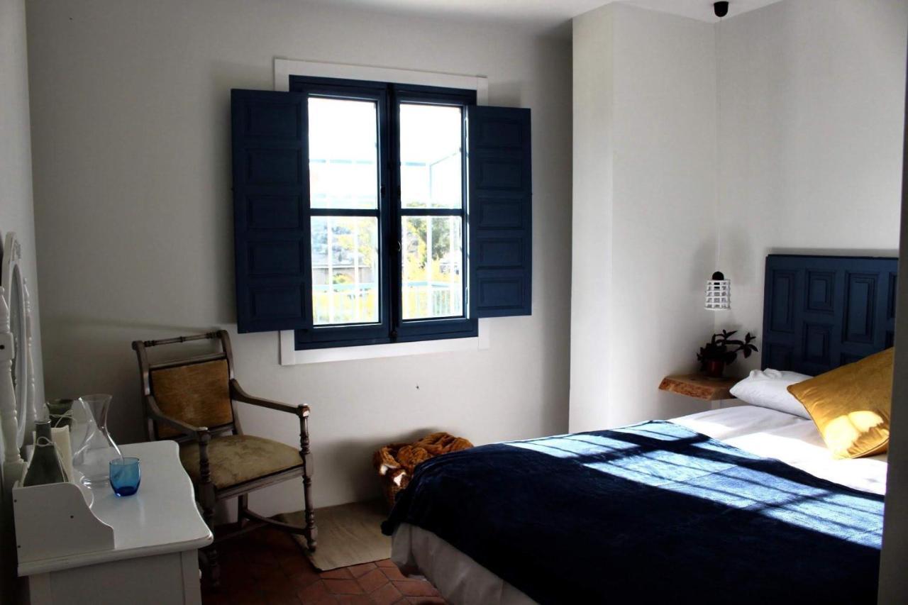 Cortijo El Puente Guest House บีญวยลา ภายนอก รูปภาพ
