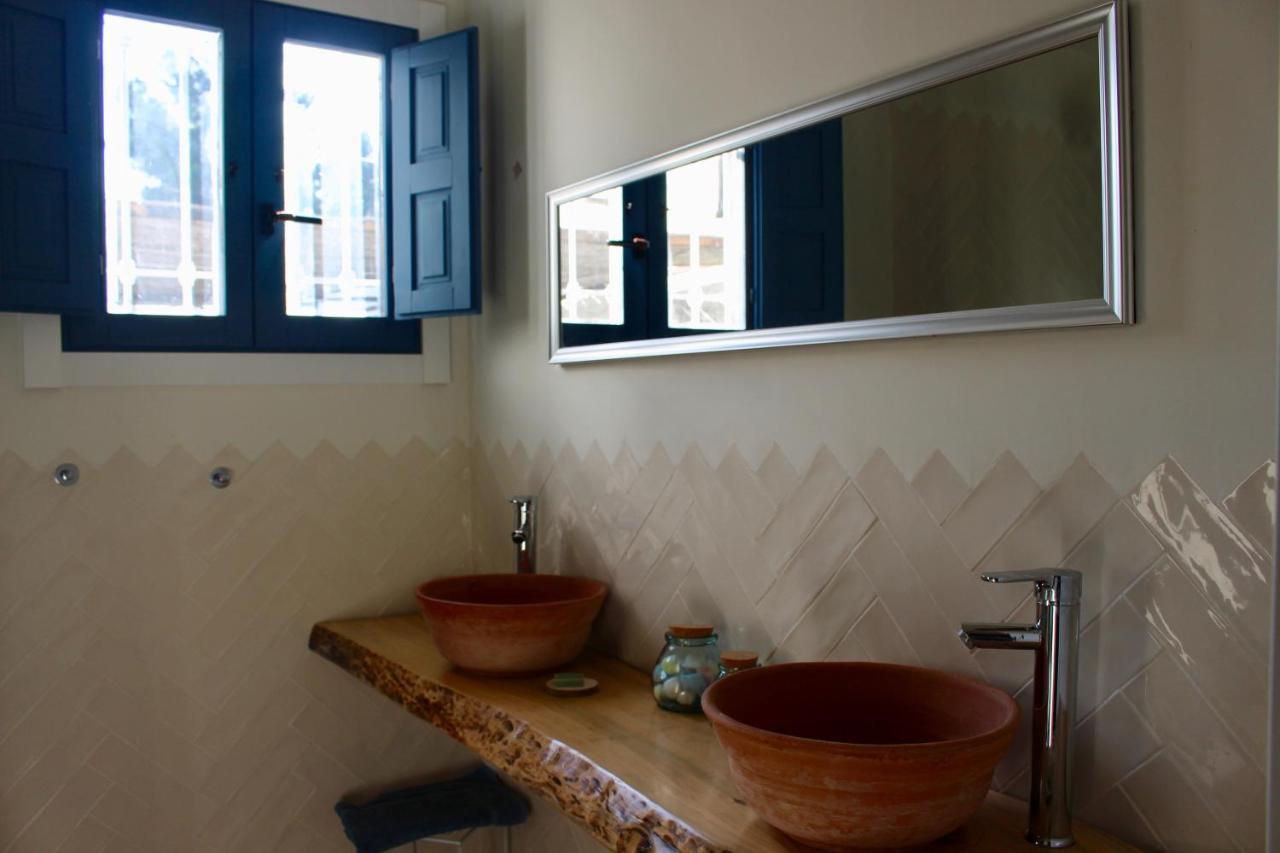 Cortijo El Puente Guest House บีญวยลา ภายนอก รูปภาพ