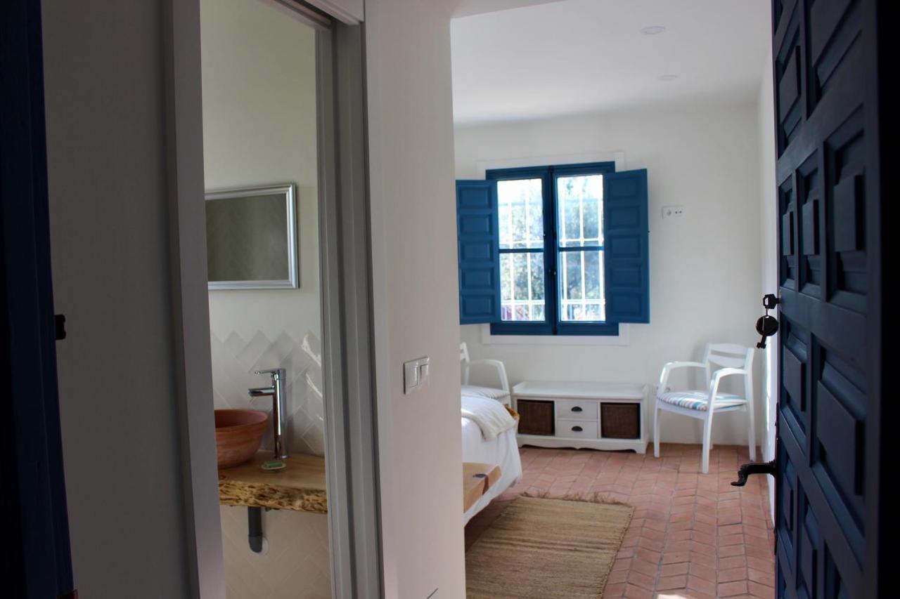 Cortijo El Puente Guest House บีญวยลา ภายนอก รูปภาพ