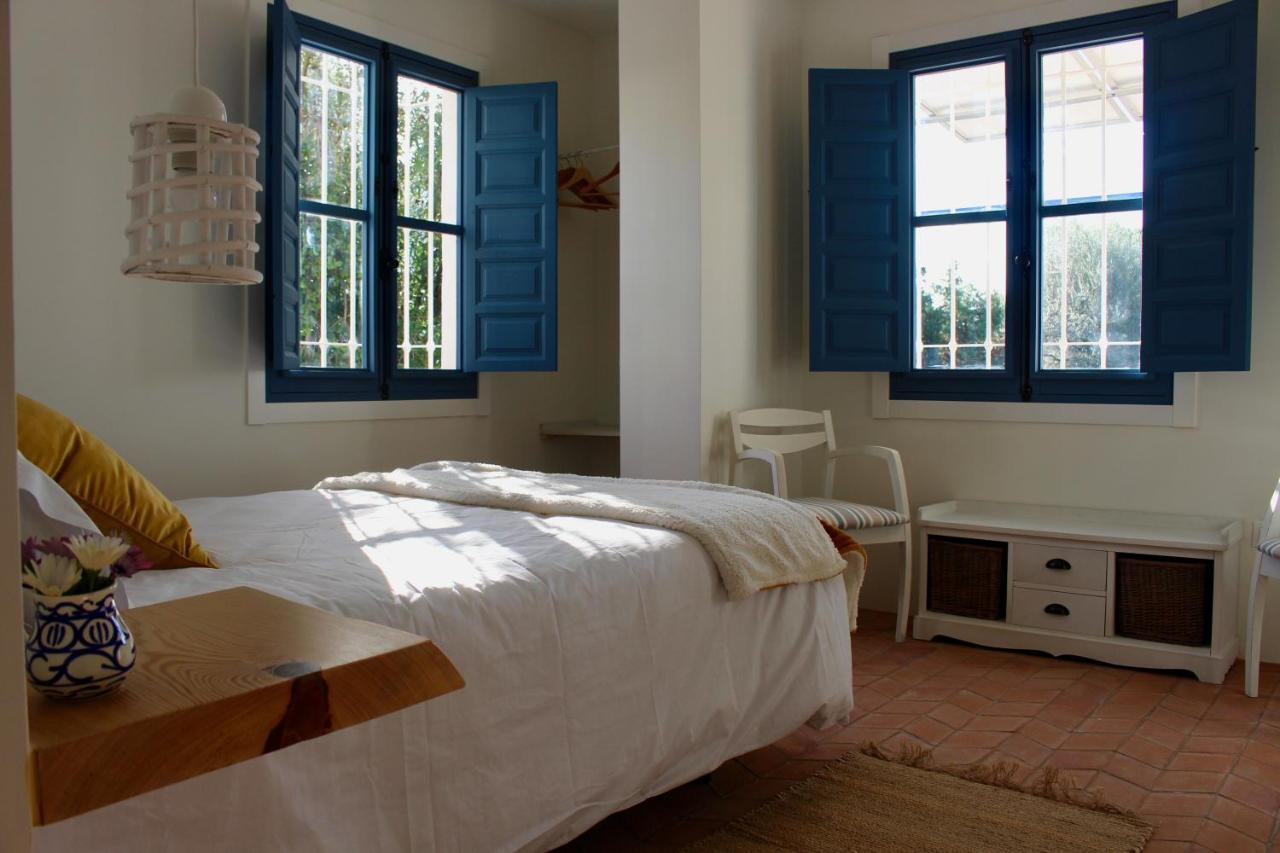 Cortijo El Puente Guest House บีญวยลา ภายนอก รูปภาพ
