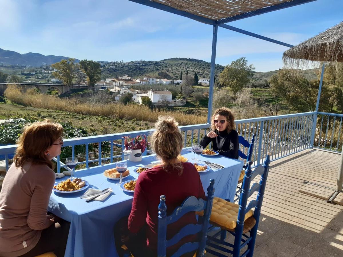 Cortijo El Puente Guest House บีญวยลา ภายนอก รูปภาพ