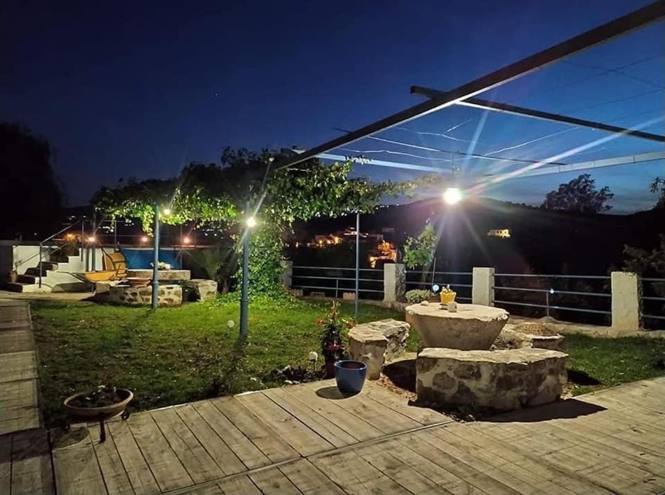 Cortijo El Puente Guest House บีญวยลา ภายนอก รูปภาพ